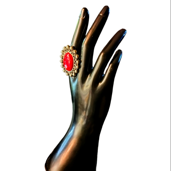 Ring - Picture 2 of 5